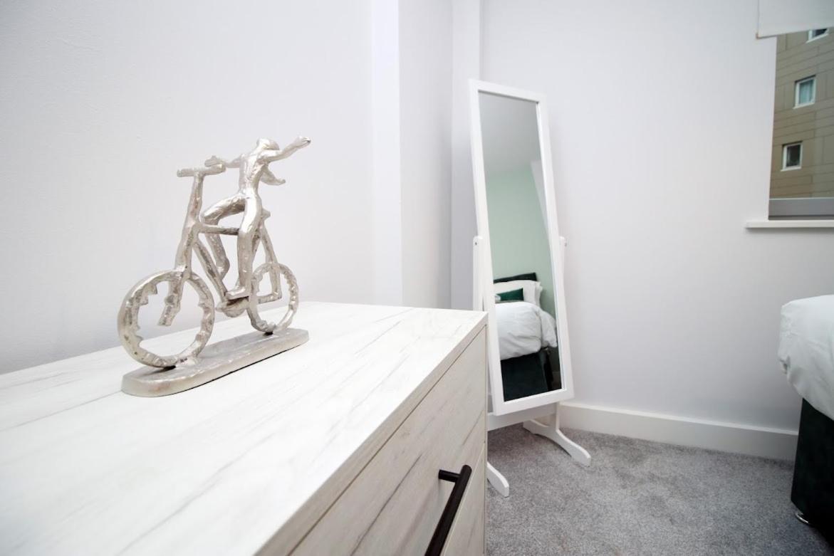 Апартаменты Bright 1bedroom Apartment, Location With Balcony *