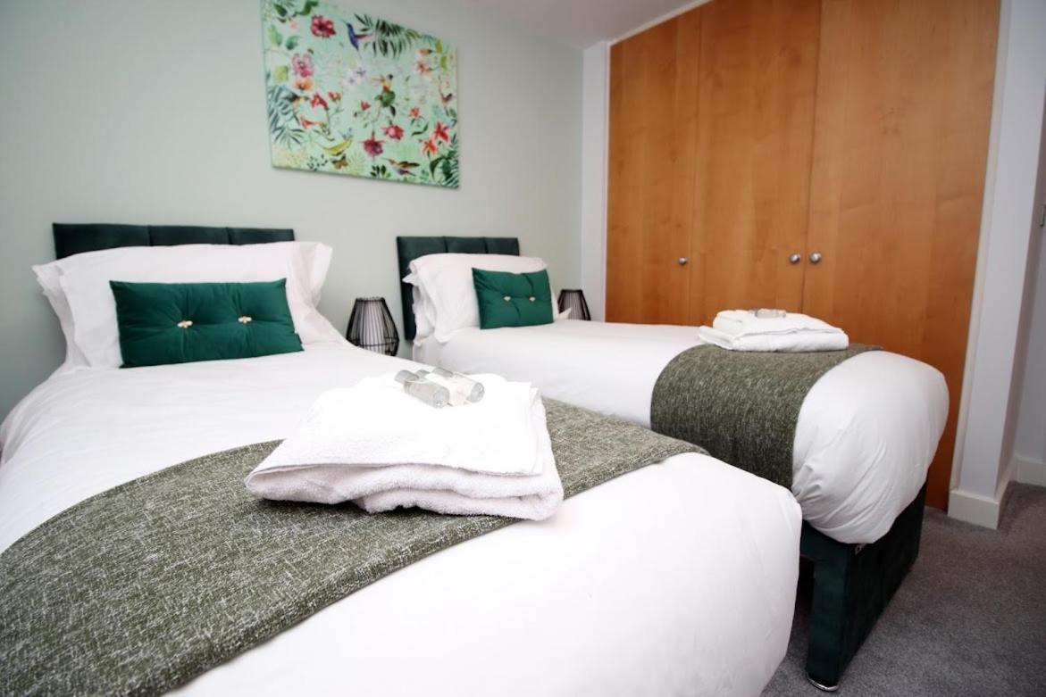 Bright 1bedroom Apartment, Location With Balcony Апартаменты *