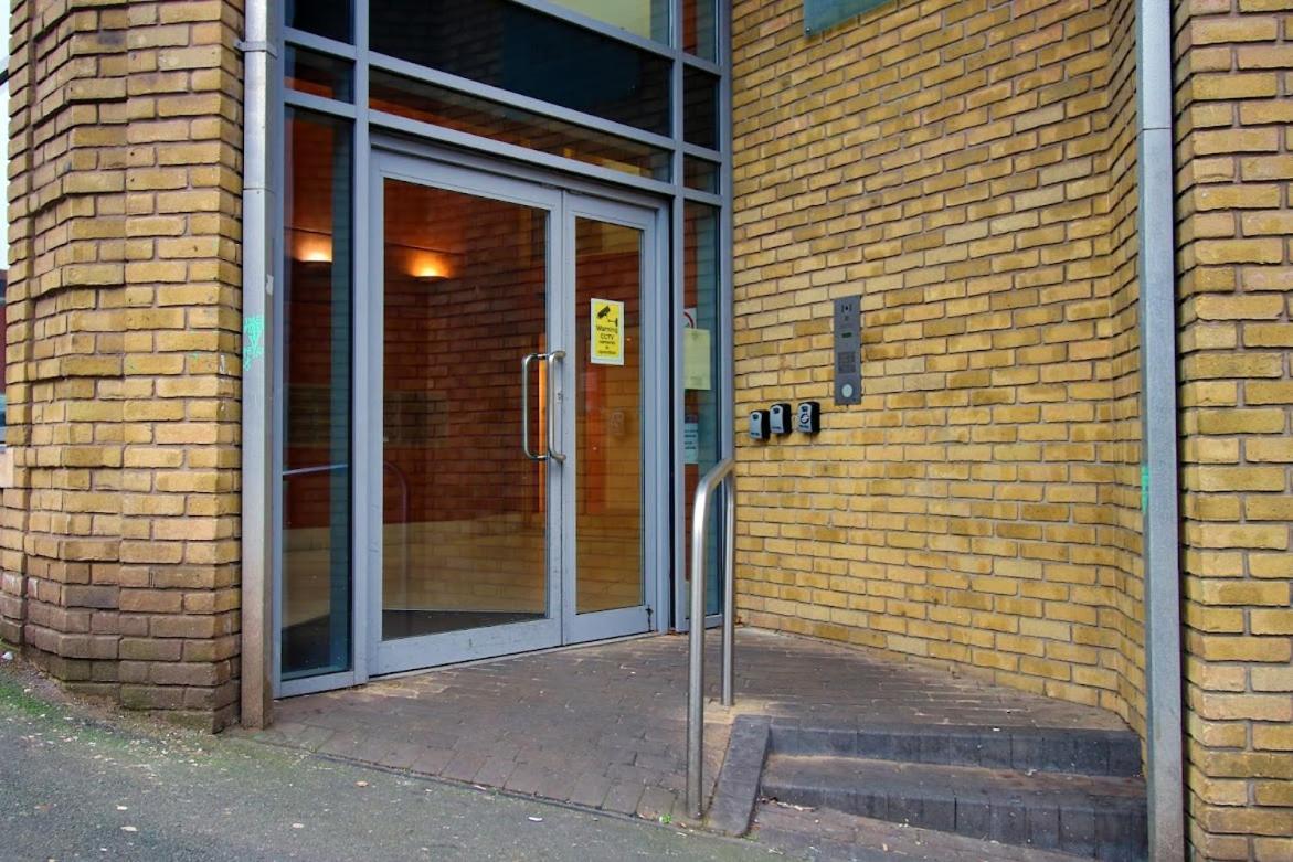 Bright 1bedroom Apartment, Location With Balcony Apartment